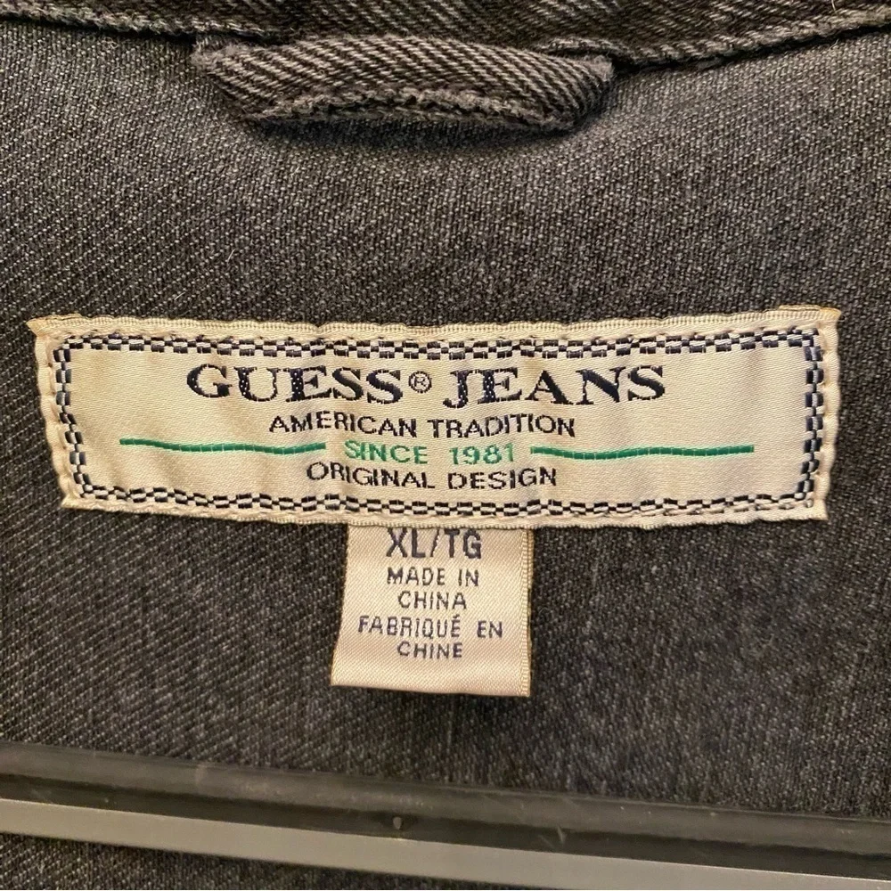 GUESS Men Gray Trucker Denim Embroidered Logo Jacket Size XL